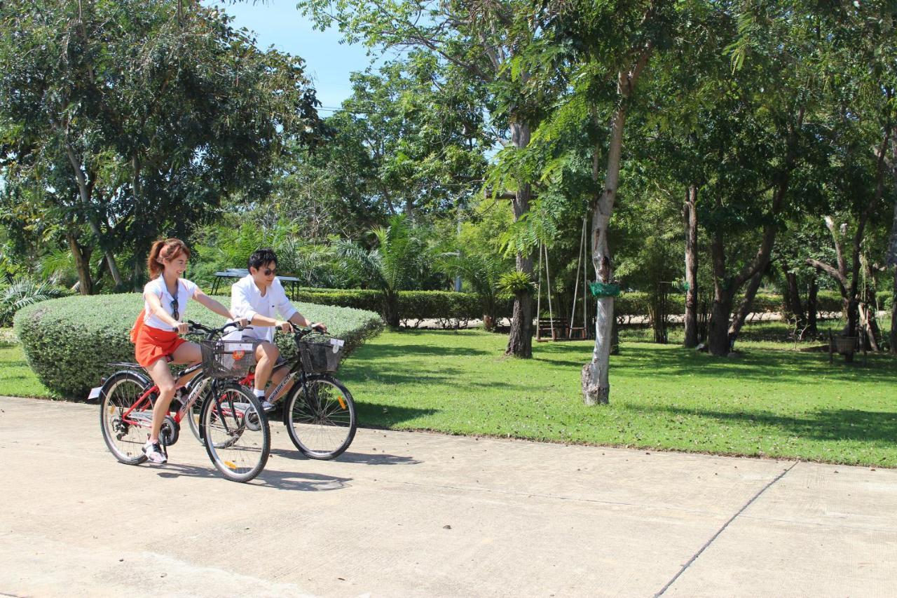 Sirarun Resort Ban Krut  Ngoại thất bức ảnh