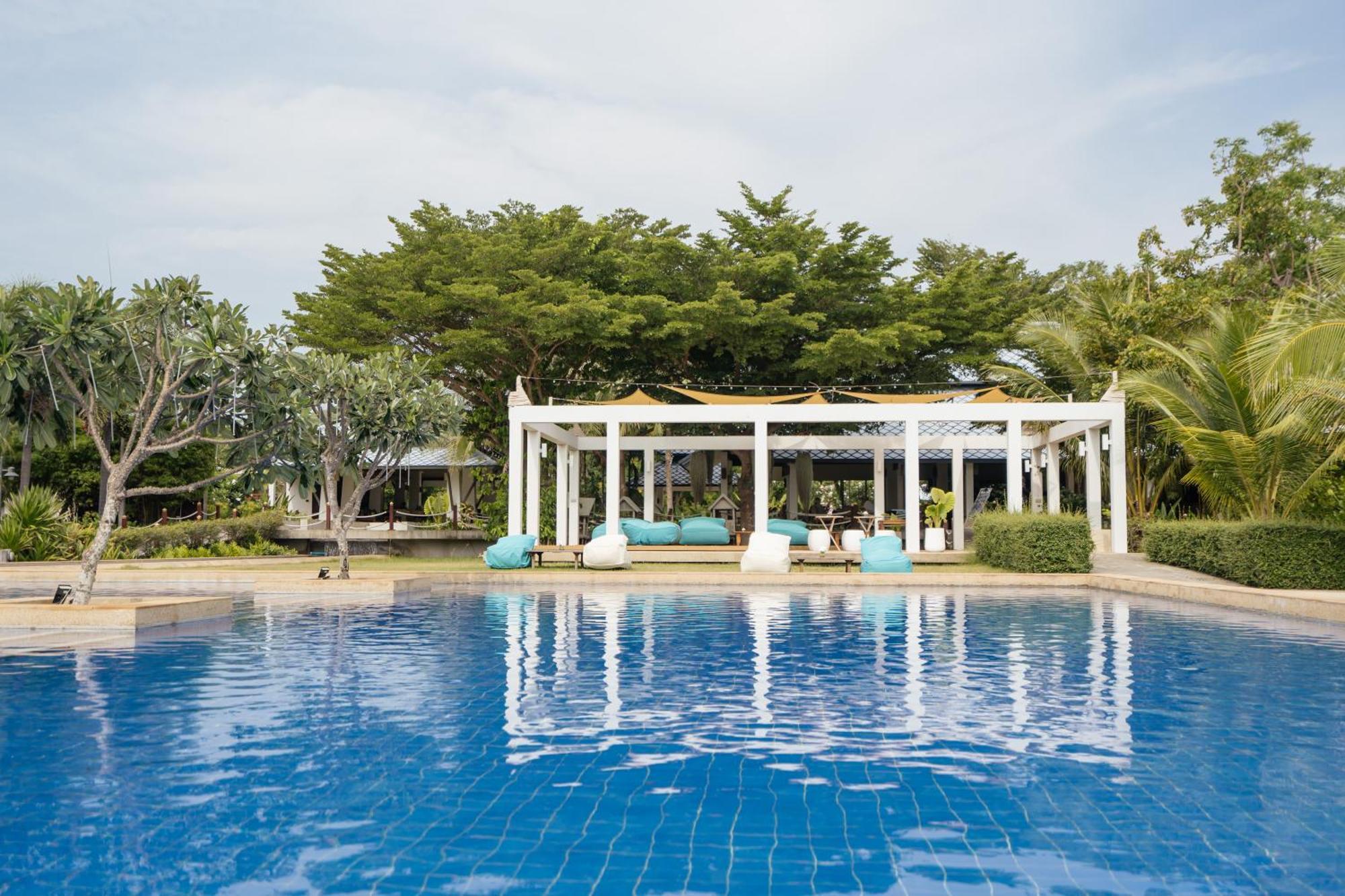 Sirarun Resort Ban Krut  Ngoại thất bức ảnh