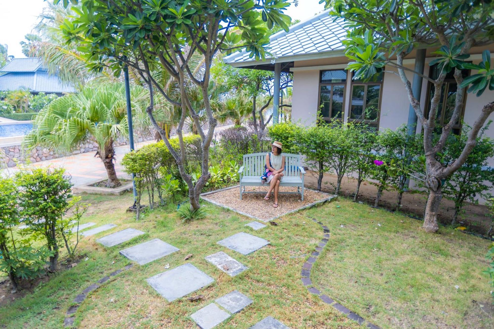 Sirarun Resort Ban Krut  Ngoại thất bức ảnh